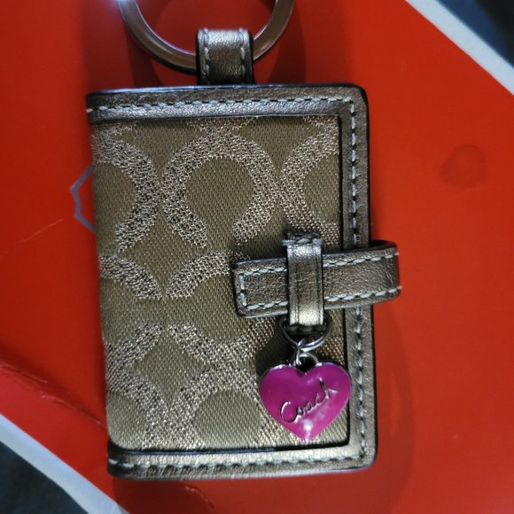 3 Large Coach Picture Frame Keychains - Picture 4 of 7